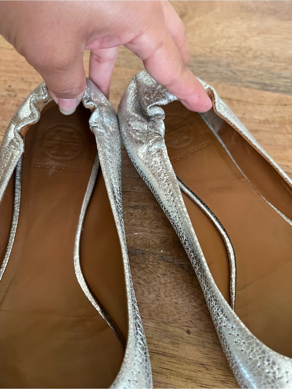 Tory Burch Reva Silver Leather Flats Size 8M - Picture 10 of 13